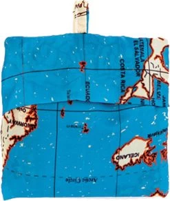 Kikkerland Waszak Voor Op Reis - Wereldkaart Print - Voor Je Vuile Was - Laundry Bag - Travel Accessoire - 17x10 Cm 9 Kikkerland Waszak Voor Op Reis - Wereldkaart Print - Voor Je Vuile Was - Laundry Bag - Travel Accessoire - 17x10 Cm -Schoonmaakmiddelen 1019x1200