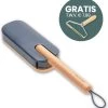 Ontpluizer + GRATIS Kledingborstel - Pluizenverwijderaar - Pluizenroller - Pluizentondeuse - Pluizenborstel - Pluizendief - Blauw 2 Ontpluizer + GRATIS Kledingborstel - Pluizenverwijderaar - Pluizenroller - Pluizentondeuse - Pluizenborstel - Pluizendief - Blauw -Schoonmaakmiddelen 1141x1200 8