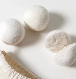 Geniet Van Gemak® | Herbruikbare Wollen Drogerballen | Wasbollen | Schaapswol | Duurzame En Energiebesparende Wasballen | 6 XL Drogerballen 18 Geniet Van Gemak® | Herbruikbare Wollen Drogerballen | Wasbollen | Schaapswol | Duurzame En Energiebesparende Wasballen | 6 XL Drogerballen -Schoonmaakmiddelen 1159x1200 3