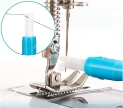 Buttonz® - Naaimachine Draaddoorhaler Wit - Draad Rijger - Naalddoorsteker - Draaddoorsteker - Naaldbedrader Handig Draad Door Naald Hulp Tool Naaldinrijger -Schoonmaakmiddelen 1200x1055 7