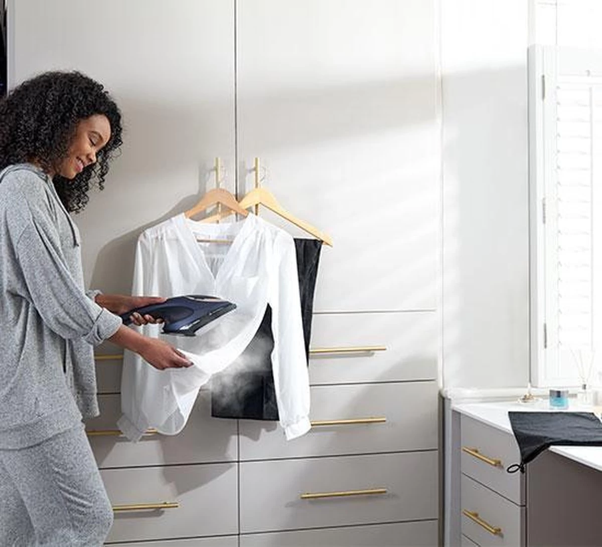 Russell Hobbs Steam Genie 2-in-1 Kledingstomer & Strijkijzer In 1 - 28370-56 6 Russell Hobbs Steam Genie 2-in-1 Kledingstomer & Strijkijzer In 1 - 28370-56 - Afbeelding 4