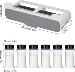 Consumerce® Ophangbaar Kruidenrek Met 7 Kruidenpotjes – Kruidenrek Ophangbaar – Kruidenrek Lade – Kruidenmolen – Kruidenrek Met Potjes – Kruidenrekken – Kruidenrek Voor Kruidenpotjes – Kruidenrekje Ophangbaar – Specerijenmolen – Specerijen Rek -Schoonmaakmiddelen 1200x1150 2