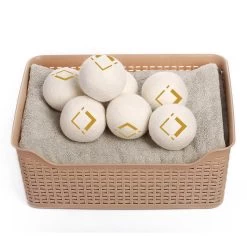 LuxerLiving Wasbol Set Van 6 - Droogt Tot 30% Sneller - Wasverzachter - Droger Ballen - Dryer Balls - Ecologisch - 100% Wol 10 LuxerLiving Wasbol Set Van 6 - Droogt Tot 30% Sneller - Wasverzachter - Droger Ballen - Dryer Balls - Ecologisch - 100% Wol -Schoonmaakmiddelen 1200x1200 1092