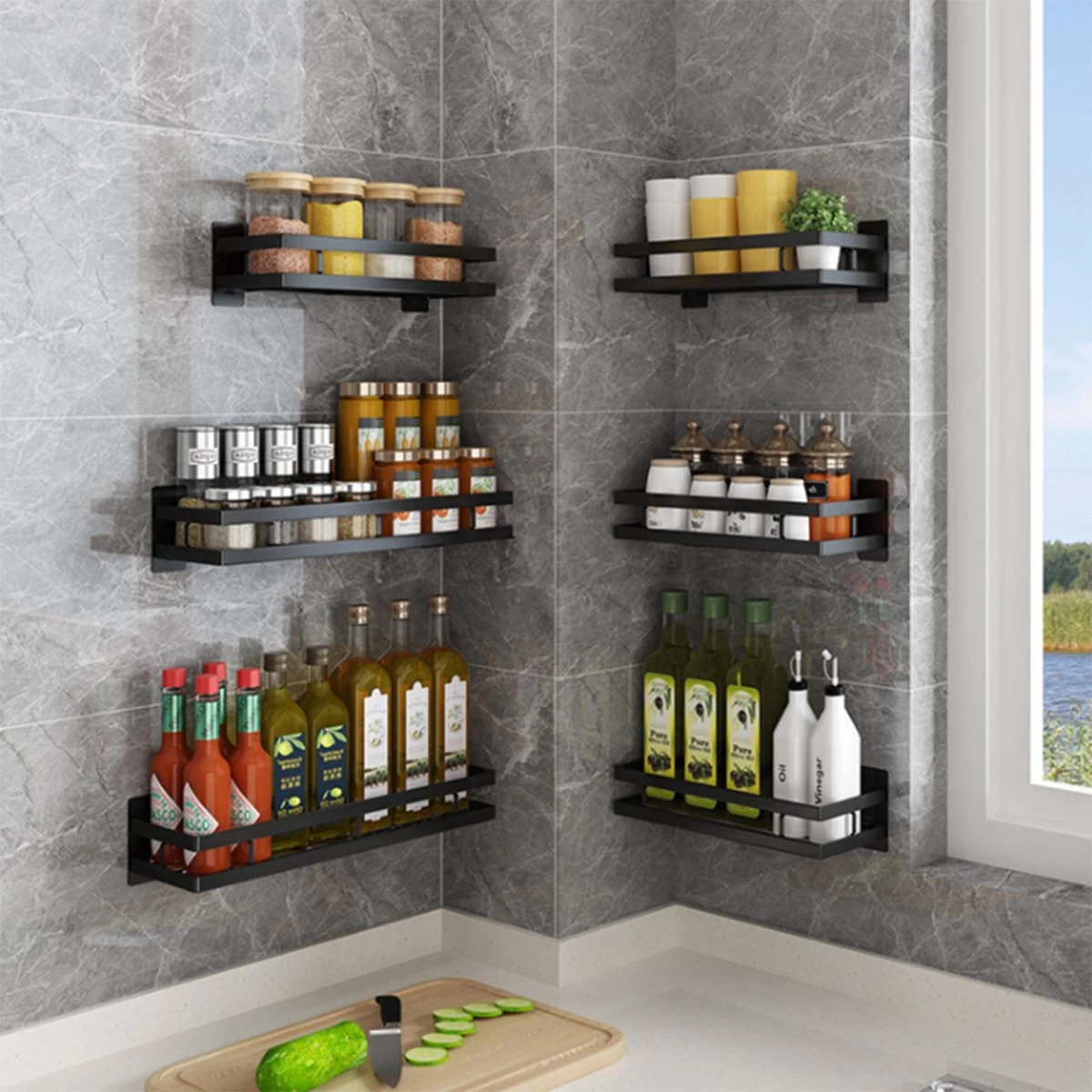 Noswo Kruidenrek Ophangbaar - Kruidenrek Voor Kruidenpotjes - Keukenrek Hangend - 50 Cm - Zwart 9 Noswo Kruidenrek Ophangbaar - Kruidenrek Voor Kruidenpotjes - Keukenrek Hangend - 50 Cm - Zwart - Afbeelding 7