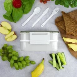 Homra Lunchbox STAQS Grey - Bento Box - 2 Laags Broodtrommel - 3 Compartimenten - Grijs - Lunch To Go - Duurzaam Kunststof - BPA Vrij - 3 Vaks Lunchtrommel Voor Volwassenen - Inclusief Bestek - Magnetron, Diepvries, Vaatwasser Bestendig - Vers Houden -Schoonmaakmiddelen 1200x1200 1621