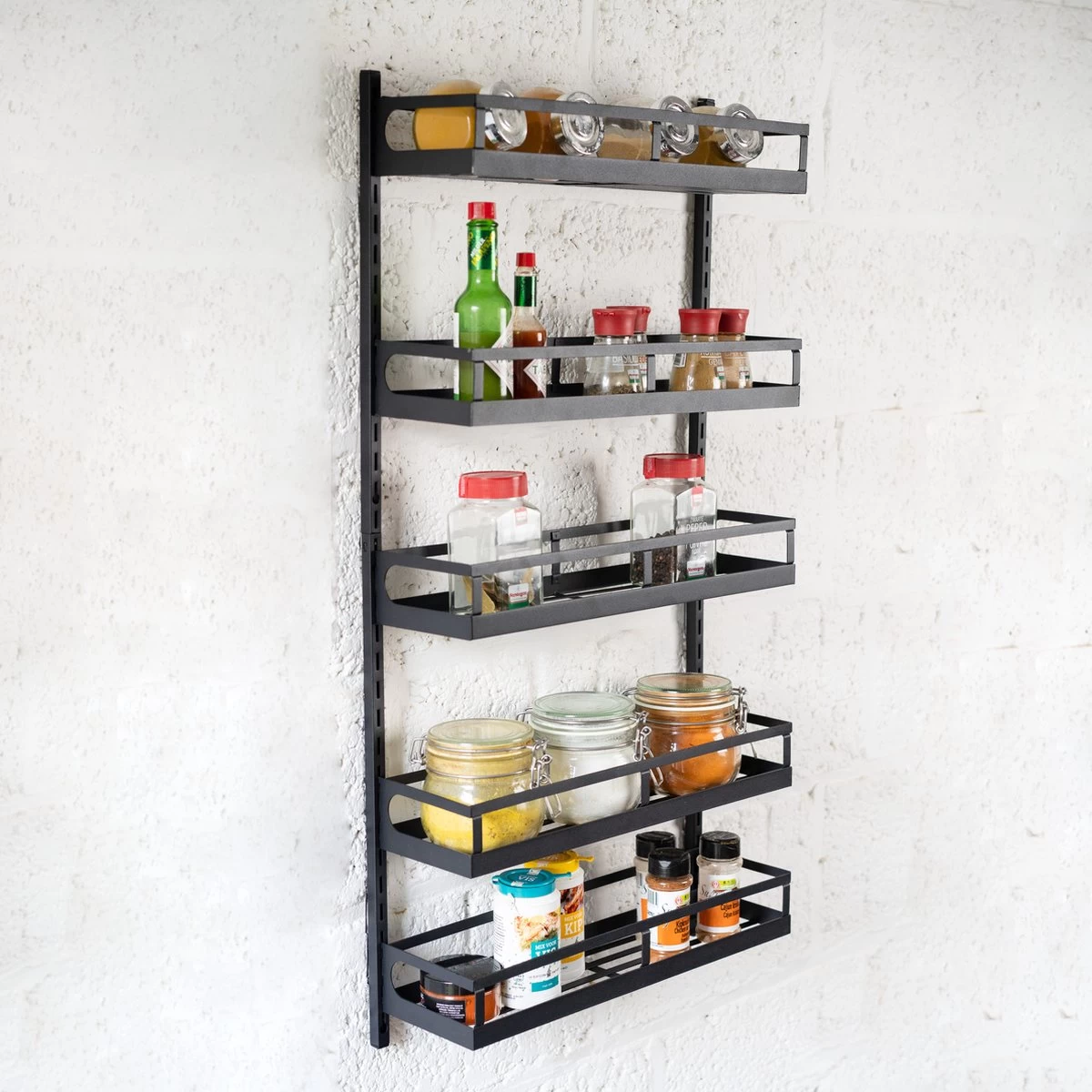 Soome Viljo - Kruidenrek Ophangbaar - Keukenrek - Wandrek - Keuken Organizer - 5 Laags - Verstelbaar - Staal - Zwart - H85xB42.5cm 12 Soome Viljo - Kruidenrek Ophangbaar - Keukenrek - Wandrek - Keuken Organizer - 5 Laags - Verstelbaar - Staal - Zwart - H85xB42.5cm - Afbeelding 10
