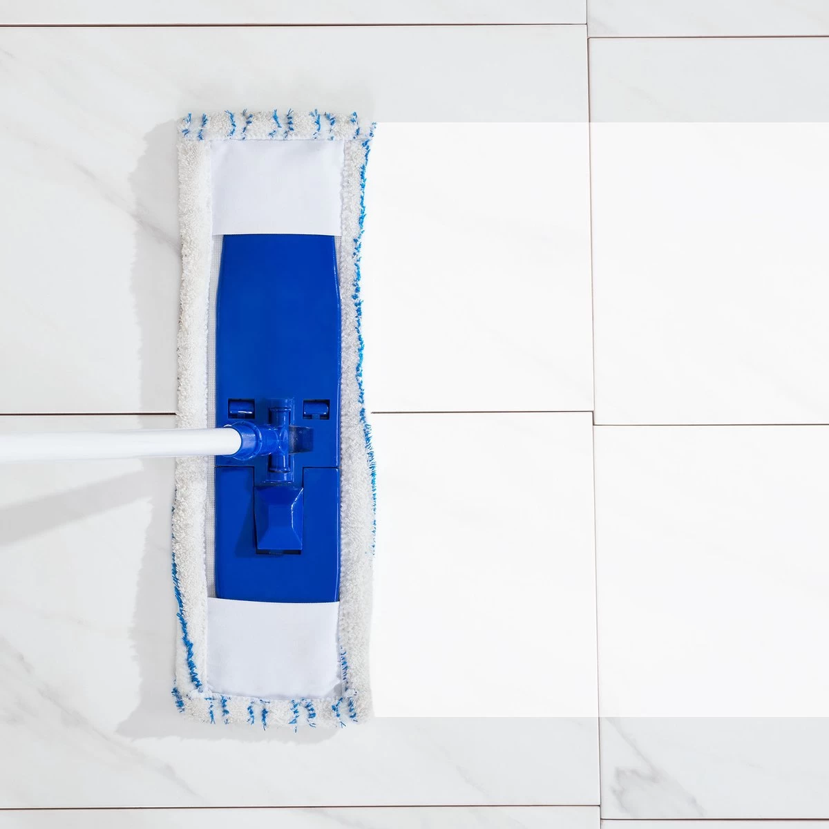 Dettol - Power & Fresh - Allesreiniger - Katoenfris - 3 X 4 Liter 6 Dettol - Power & Fresh - Allesreiniger - Katoenfris - 3 X 4 Liter - Afbeelding 4