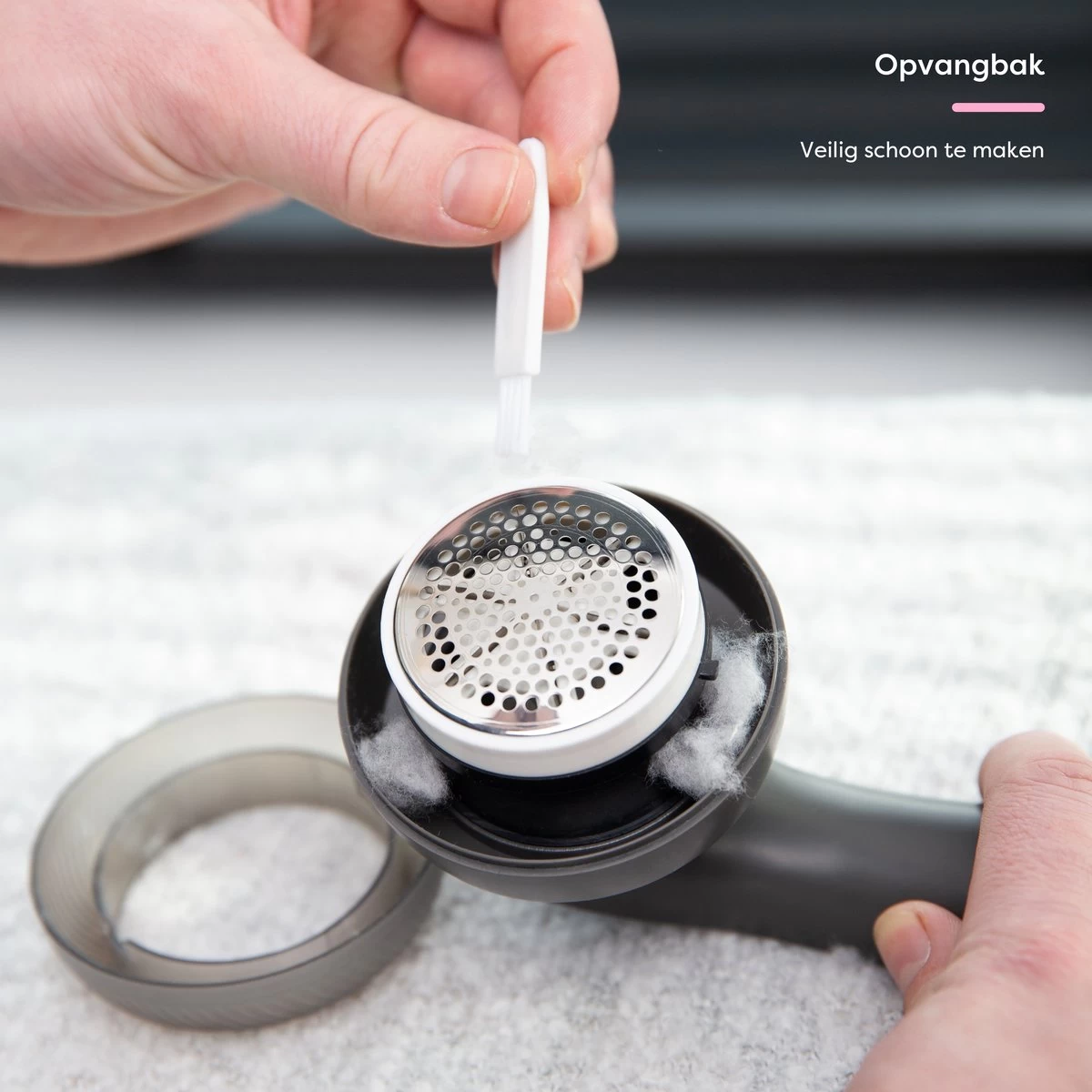 Fineza Pluizenverwijderaar – Electrisch – Ontpluizer – Ontpiller – Draadloos – Antraciet 6 Fineza Pluizenverwijderaar – Electrisch – Ontpluizer – Ontpiller – Draadloos – Antraciet - Afbeelding 4