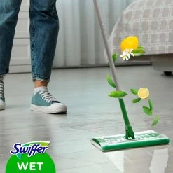 Swiffer Vloerdoekjes Vochtig 24 Doekjes (2x12) 13 Swiffer Vloerdoekjes Vochtig 24 Doekjes (2x12) -Schoonmaakmiddelen 1200x1200 310