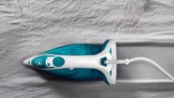 Tefal Stoomstrijkijzer Easygliss Plus FV5718 17 Tefal Stoomstrijkijzer Easygliss Plus FV5718 -Schoonmaakmiddelen 1200x678 7