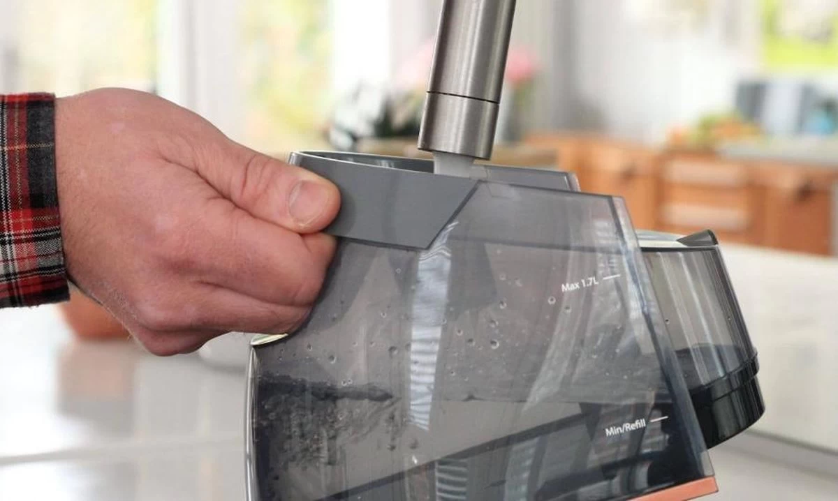 Breville Stoomstrijkijzer Met Stoomgenerator - Iron - Keramische Zoolplaat - Uitneembaar Waterreservoir 16 Breville Stoomstrijkijzer Met Stoomgenerator - Iron - Keramische Zoolplaat - Uitneembaar Waterreservoir - Afbeelding 14