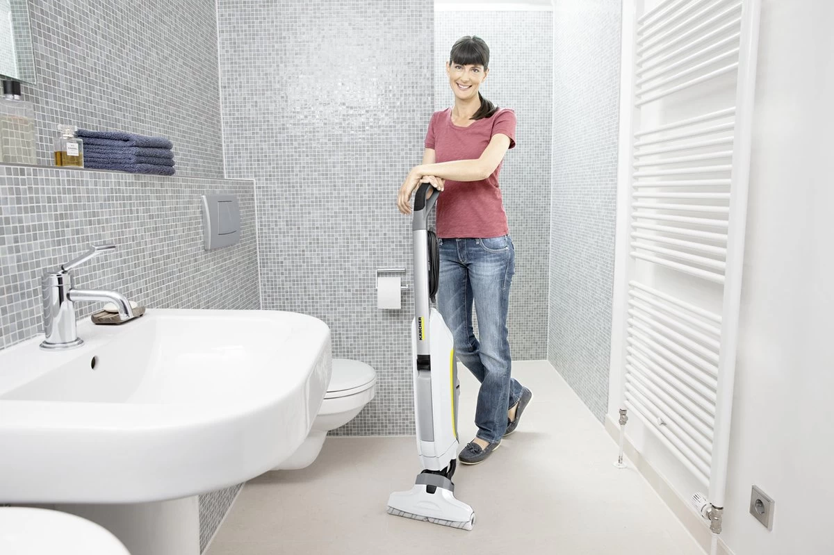 Kärcher FC 5 Premium Vloerreiniger - Incl. Grijze Rollers - 60 M² - 30 Cm 11 Kärcher FC 5 Premium Vloerreiniger - Incl. Grijze Rollers - 60 M² - 30 Cm - Afbeelding 9