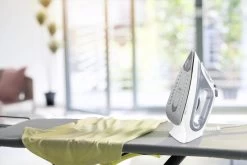 Braun TexStyle 3 - SI 3054 GY - Stoomstrijkijzer - Grijs -Schoonmaakmiddelen 1200x800 197