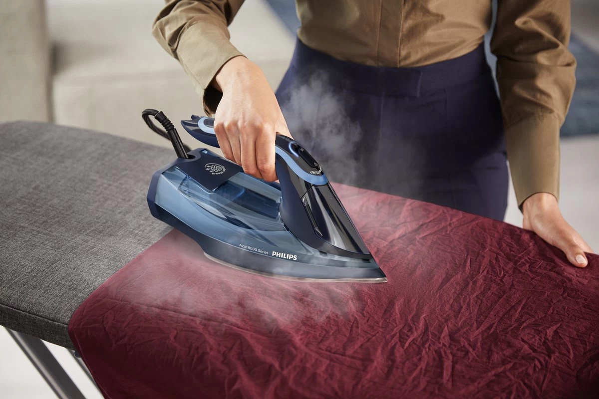 Philips Azur 8000 Series - DST8020/20 - Stoomstrijkijzer 10 Philips Azur 8000 Series - DST8020/20 - Stoomstrijkijzer - Afbeelding 8
