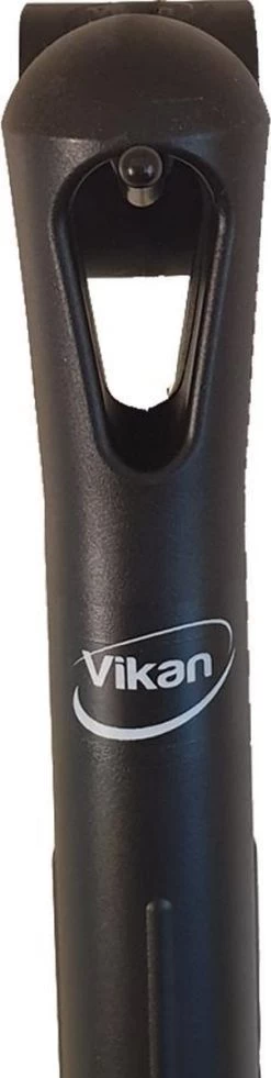 Vikan Vloertrekker Met Steel Zwart - 40 Cm Vloerwisser - Kunststof Steel - Ophanghaak - Watertrekker In Badkamer -Schoonmaakmiddelen 302x1200