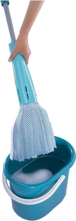 Leifheit 56710 Classic Wringmop Met Uitwringhuls -Schoonmaakmiddelen 415x1200 1