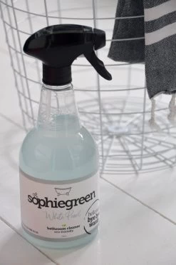 SophieGreen White Pearl Badkamerreiniger 3x2 Navullingen (=6x750 Ml) 10 SophieGreen White Pearl Badkamerreiniger 3x2 Navullingen (=6x750 Ml) -Schoonmaakmiddelen 798x1200 5